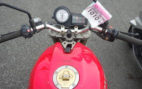 DUCATI MONSTER 600