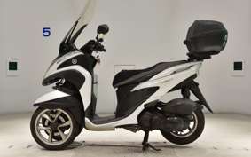 YAMAHA TRICITY 125 SE82J
