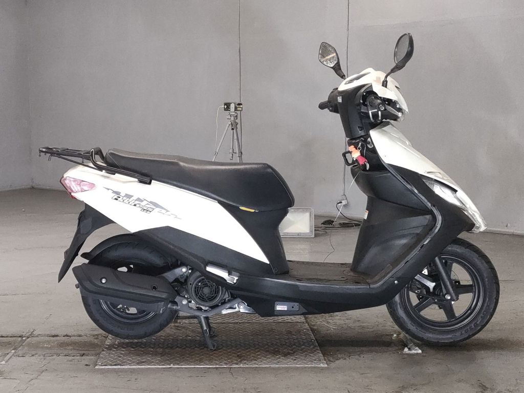 Фото Suzuki ADDRESS V125 с японского аукциона