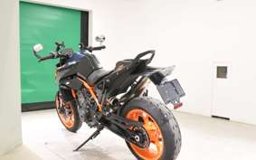 KTM 890 DUKE R 2025