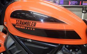 DUCATI SCRAMBLER SIXTY2 2016