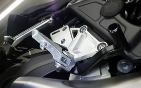 HONDA CB650R E-Clutch 2025 RH17