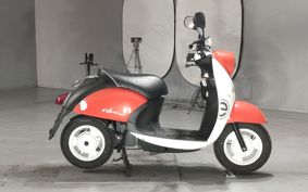YAMAHA E-VINO SY11J