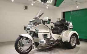 HONDA GL1500 GOLD WING TRIKE SE 2002