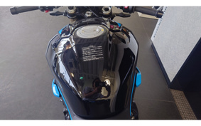 BMW S1000R 2025 0P31