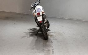SUZUKI DJEBEL200 SH42A