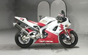 YAMAHA YZF-R1 1998 RN01