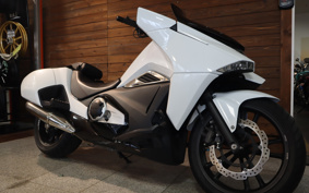 HONDA NM4 VULTUS -02 2015 RC82