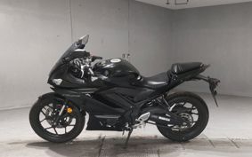 YAMAHA YZF-R25 RG74J