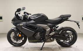 TRIUMPH DAYTONA660 2025