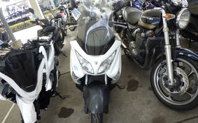 SUZUKI SKYWAVE 200 (Burgman 200) CH41A