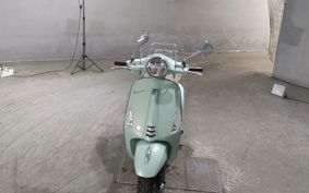 VESPA PRIMA BEIGE RA125 M8212