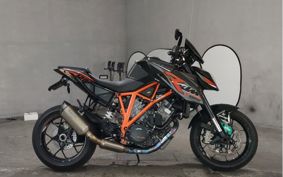 KTM 1290 SUPER  DUKE R 2014 V3940