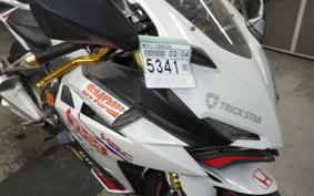 HONDA CBR250RR A MC51