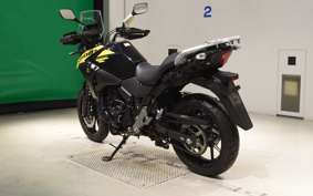 SUZUKI Vｽﾄﾛｰﾑ250A 2011