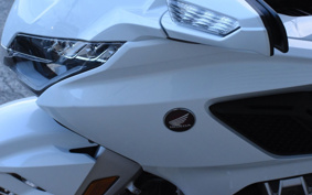 HONDA GL 1800 GOLD WING TOUR DCT 2020 SC79
