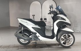 YAMAHA TRICITY 125 SE82J