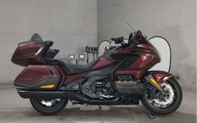 HONDA GL1800 TOUR DCT SC79