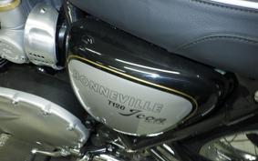 TRIUMPH BONNEVILLE T120 2025