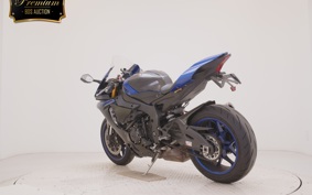 YAMAHA YZF-R1 2019