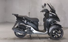 YAMAHA TRICITY 125 SE82J