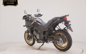 SUZUKI Vｽﾄﾛｰﾑ650XTA 2026 C733M