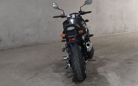 SUZUKI GSR750 GR7NA