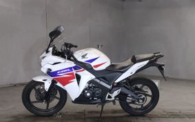 HONDA CBR125R JC50