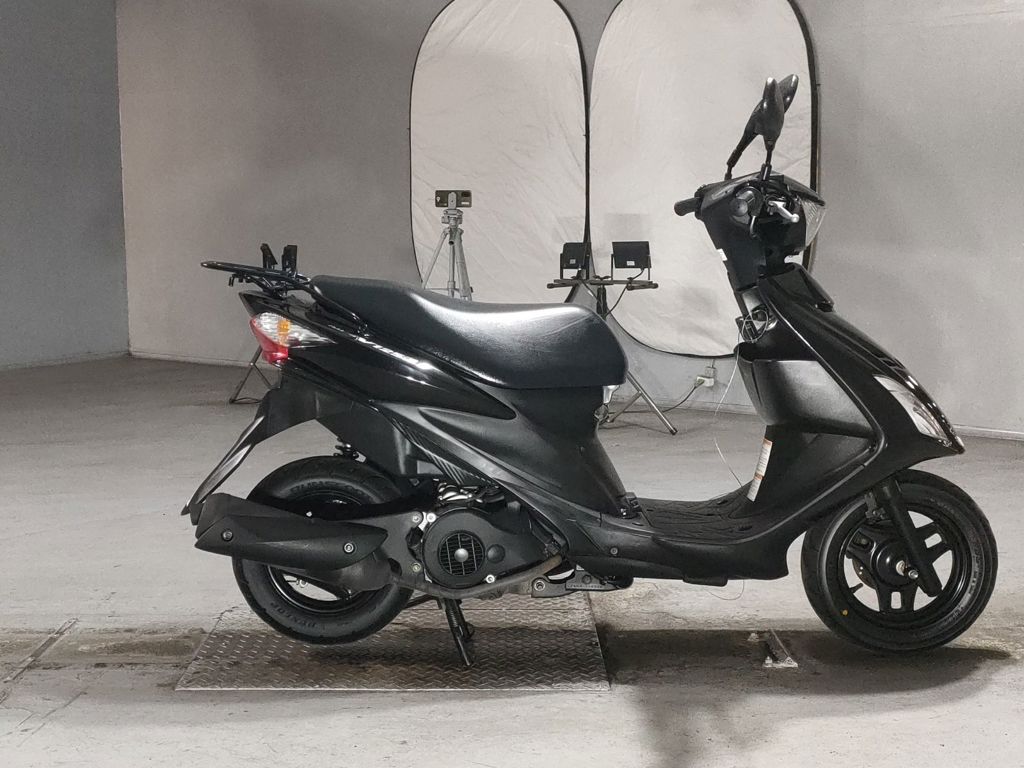 Фото Suzuki ADDRESS V125 с японского аукциона
