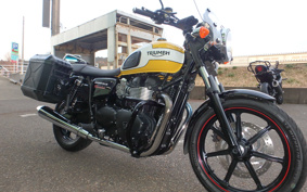 TRIUMPH BONNEVILLE NEW TEA -CHI 2015 TJ9107