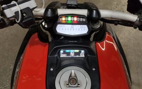 DUCATI DIAVEL CARBON 2011 G100AB