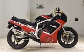 SUZUKI GSX-R750 1987 GR71G