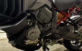 DUCATI  DUCATI M STRADA V4 PIE KUSUPI-KU 2023 6A00