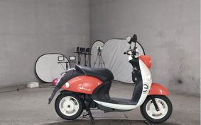 YAMAHA E-VINO SY11J