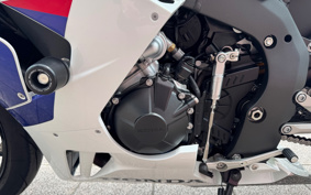 HONDA CBR1000RR-R FB SP 2023 SC82