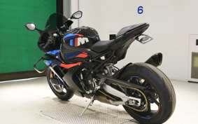 BMW M1000RR 2025