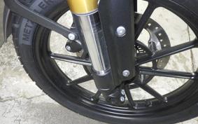 TRIUMPH SCRAMBLER400X 2025
