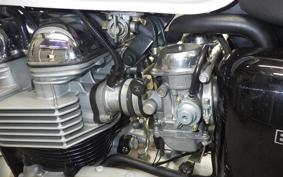TRIUMPH BONNEVILLE T100 2005