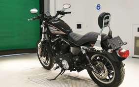 HARLEY XL883R 2012