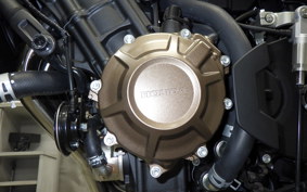 HONDA CB650R E-Clutch 2025