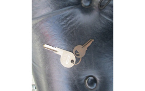 HARLEY HARLEY XLH883 IS GAR 1987 CEM