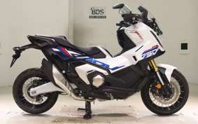HONDA X-ADV 750 2026 RH21
