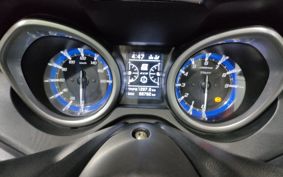 YAMAHA T-MAX 530 DX 2019 SJ15J