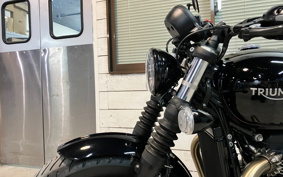 TRIUMPH BONNEVILLE BO BAR 1200 2024 D2BH26