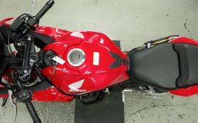 HONDA CBR650R E-Clutch 2025 RH17