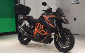 KTM 1290 SUPER DUKE GT 2022
