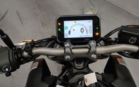 HONDA CB650R E-Clutch RH17