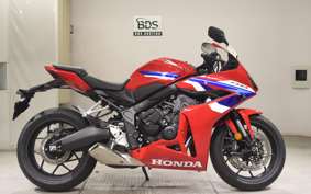 HONDA CB650R E-Clutch 2026 RH17