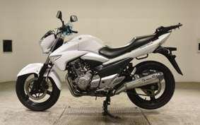 SUZUKI GSR250
