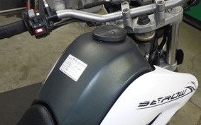 YAMAHA SEROW 250 2001 DG11J